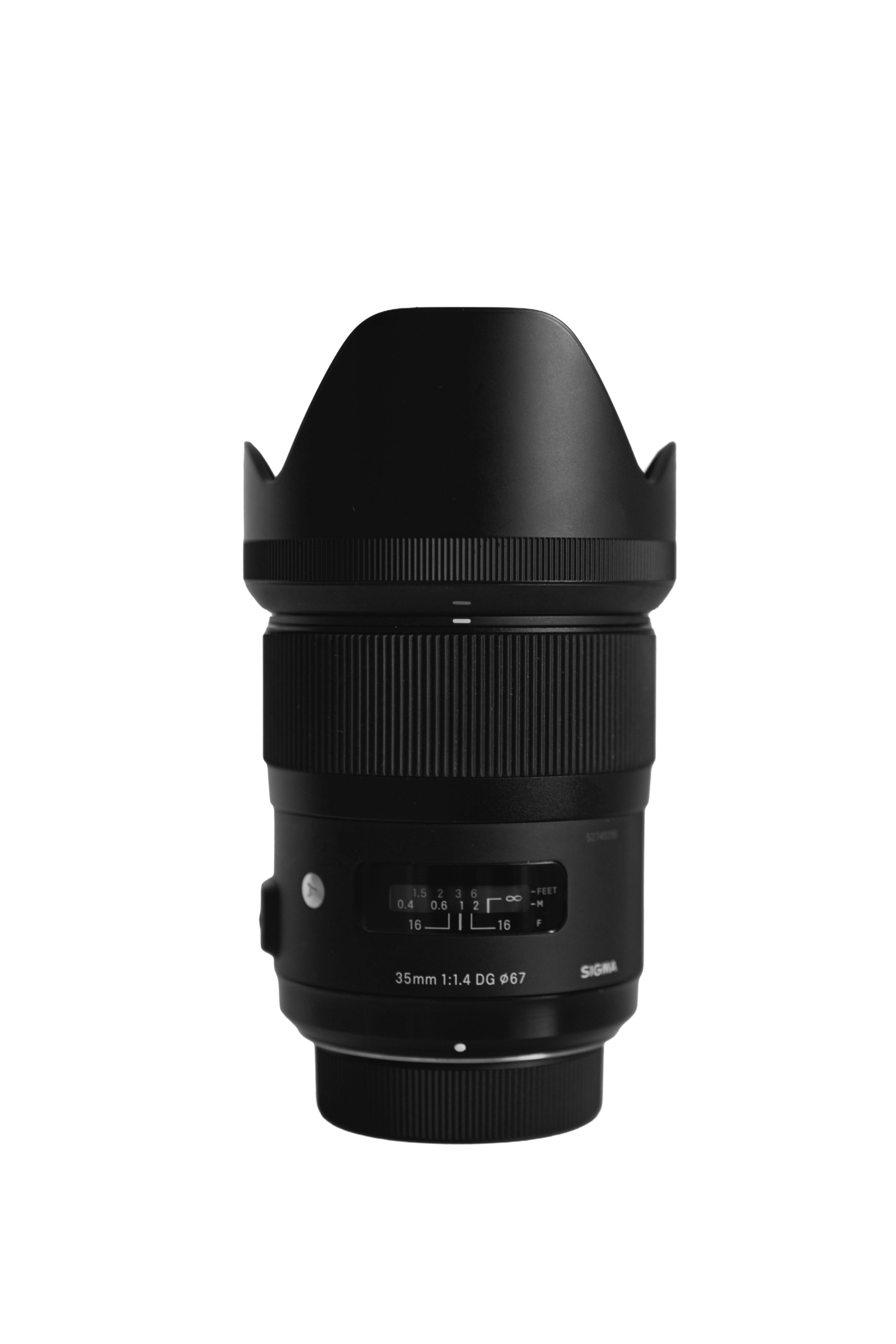 Concept van een Canon RF super-groothoeklens-lens, geen officiële afbeelding